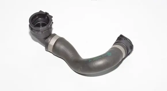 BMW 5 G30 G31 Engine coolant pipe/hose 7640287