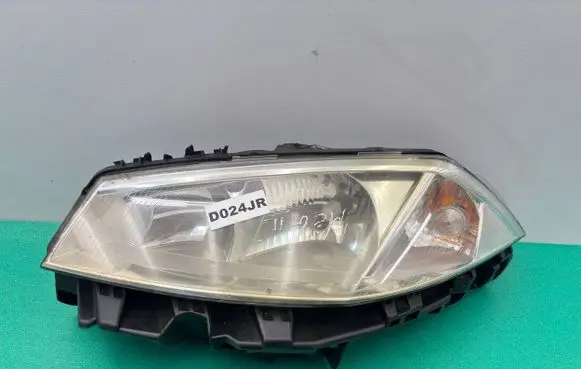 Renault Megane II Headlight/headlamp 8200073222J