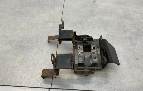 Nissan X-Trail T32 Distronic sensor bracket 