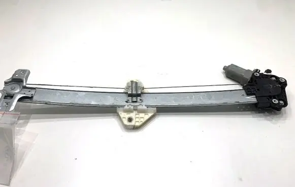 Honda CR-V Front door window regulator with motor 