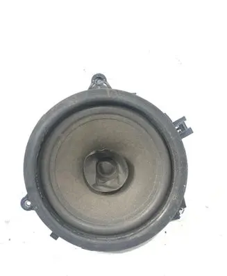 Volvo XC70 Rear door speaker