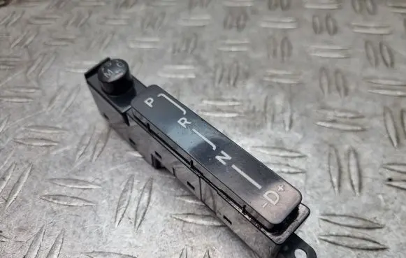 Mercedes-Benz CLS C219 Gear selector 2115420826