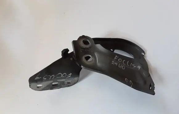 Ford Focus Engine bonnet/hood hinges BM51A16800AD