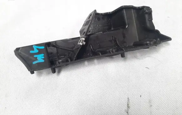 Audi Q7 4M Front bumper mounting bracket 4M0807284B