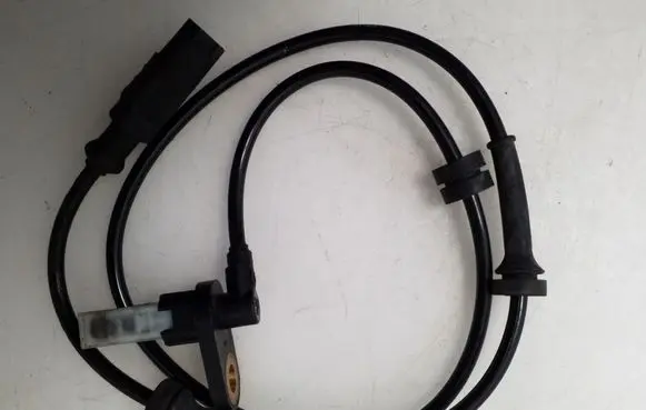 Nissan Almera Tino ABS rear brake sensor 47901BU805
