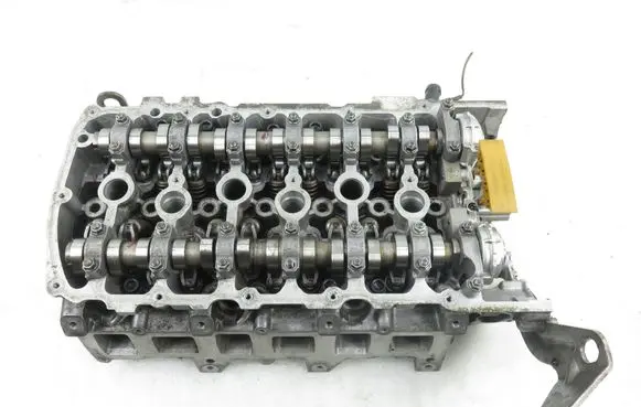 Volkswagen PASSAT B6 Engine head 03H103373A