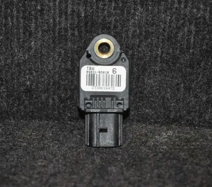 Toyota Yaris Airbag deployment crash/impact sensor 898310D010