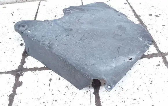 Volkswagen Jetta VI Trunk boot underbody cover/under tray 5C6825215 5C6825205