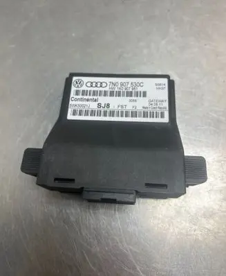 Volkswagen Golf VI Gateway control module 7N0907530C 5WK50021J 1K0907951