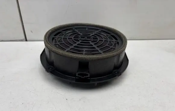 Audi A4 S4 B8 8K Front door speaker 8T0035415B