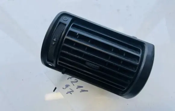 Audi A4 S4 B5 8D Dash center air vent grill 8d1820902
