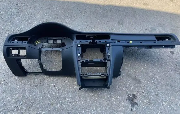 Skoda Superb B6 (3T) Dashboard 3T1857181 3T1857007B