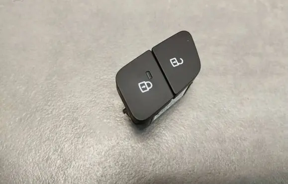 Volkswagen Amarok II Other switches/knobs/shifts N1XT14017AA 221022 Z01078