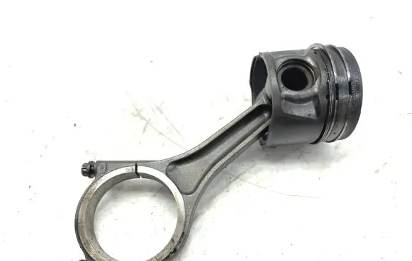Piston with connecting rod