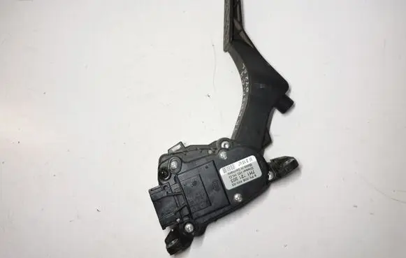 Volkswagen Transporter - Caravelle T5 Accelerator throttle pedal 7H1721503