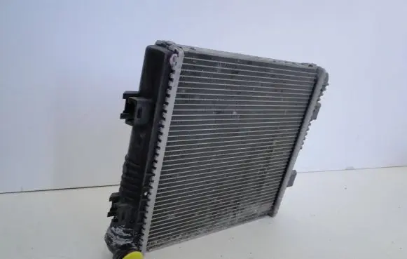 Mercedes-Benz GLS X167 Coolant radiator A0995005903