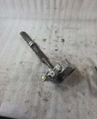 Mitsubishi Pajero Oil pump balance shaft 