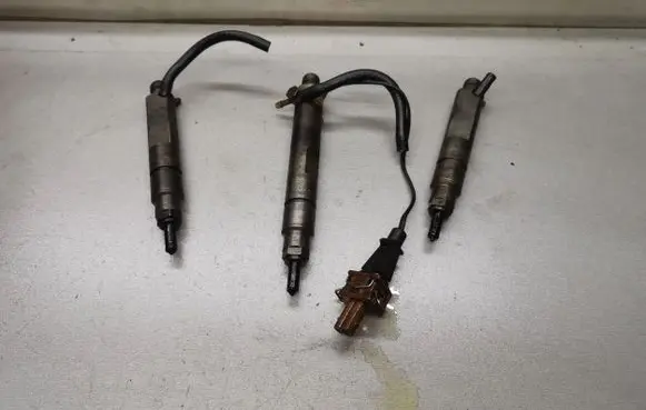 Audi A4 S4 B5 8D Fuel injectors set 028130201S 028130201T