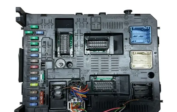 Peugeot 3008 I Comfort/convenience module 966405878002