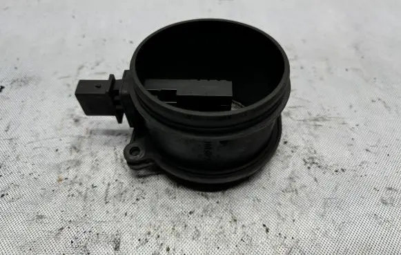 BMW X3 E83 Mass air flow meter 7801951 0281002849