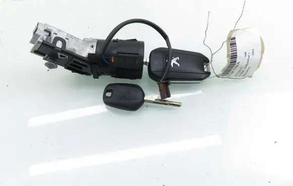 Peugeot 208 I Ignition lock 9663123380 96762547