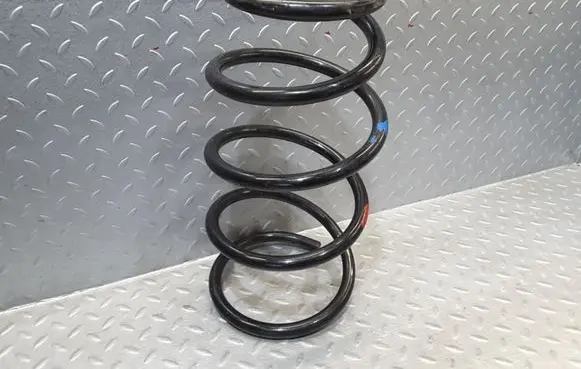 Toyota Previa (XR30, XR40) II Front coil spring