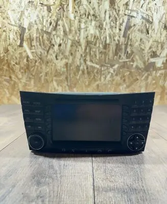 Mercedes-Benz CLS C219 Radio/CD/DVD/GPS head unit A2118203297 039KG061240700 61240700