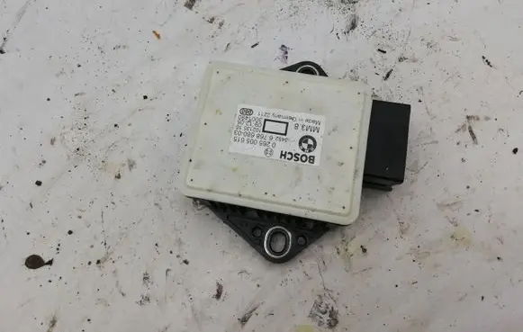 BMW 5 E60 E61 ESP acceleration yaw rate sensor 0265005615 676868003