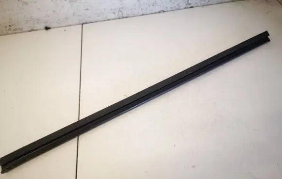 Citroen C4 I Front door glass trim molding 