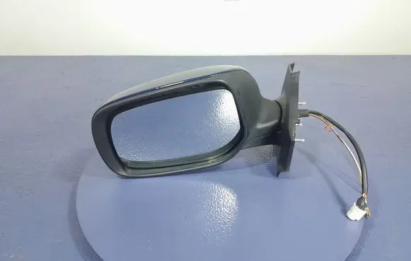 Toyota Yaris Front door electric wing mirror 879400D250