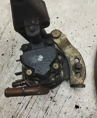 Mazda 323 Power steering pump BK20-S1-L2-56