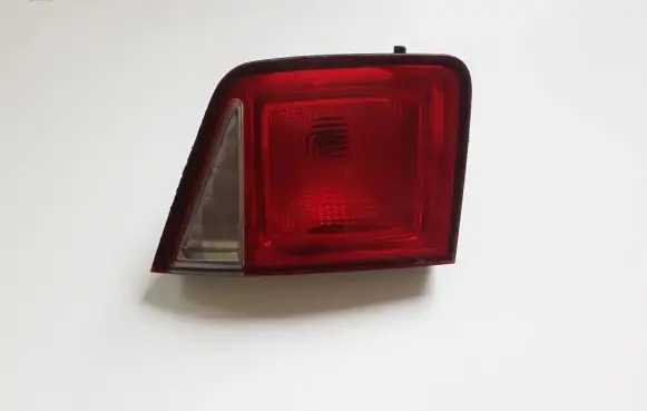 Chevrolet Orlando Tailgate rear/tail lights E1312982