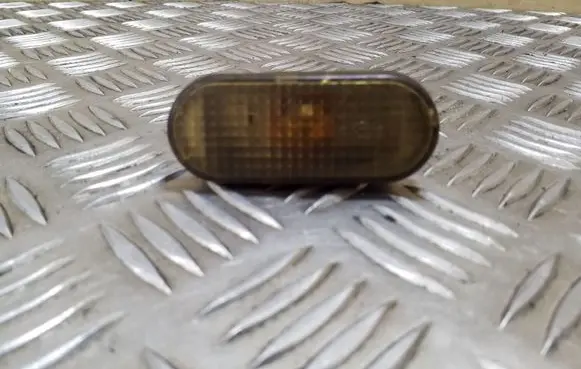 Ford Galaxy Front fender indicator light 3A0949117B 858049