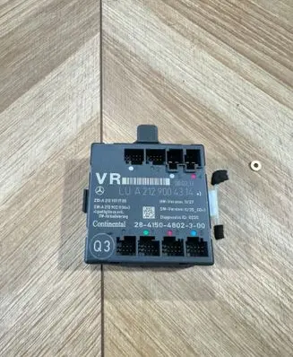 Mercedes-Benz C W204 Door control unit/module A2129004314 A2129021106 A2129011705