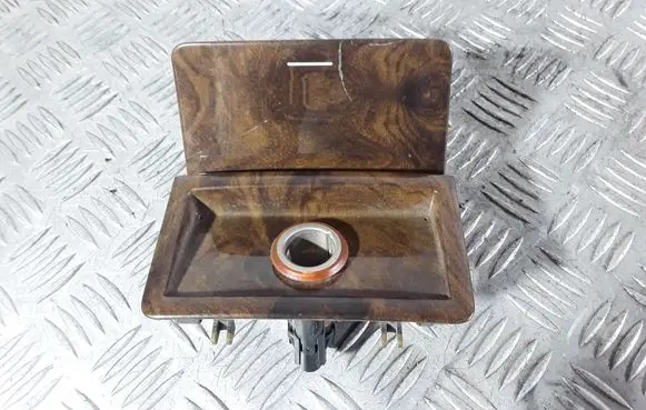Ashtray (front)