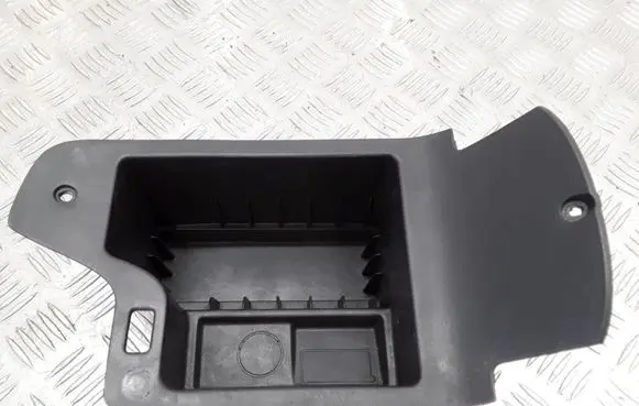 Other center console (tunnel) element