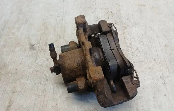 Opel Zafira B Front brake caliper