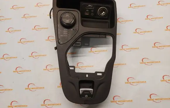 Jeep Cherokee Gear shifter surround trim plastic 1XA44DX9AC 68139536AC P68141877AE
