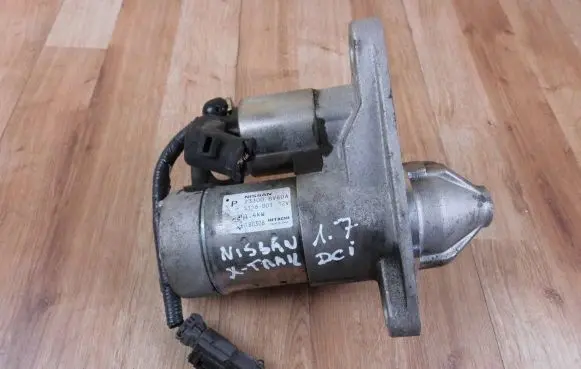 Nissan X-Trail T32 Starter motor 23300BV80A