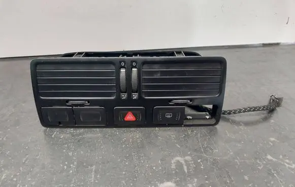 Volkswagen Bora Dashboard side air vent grill/cover trim 1J0819728B