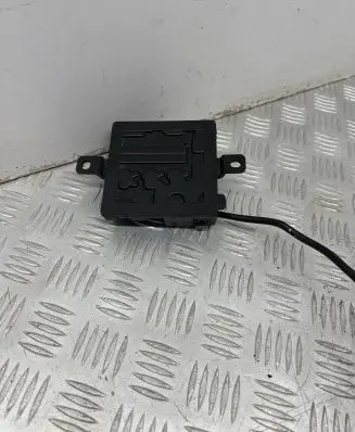 BMW 3 F30 F35 F31 Power management control unit 7633242