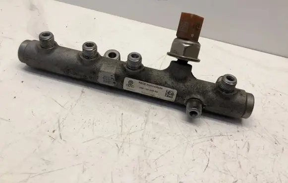Audi A5 8T 8F Fuel main line pipe 059130089AH 1V00000100