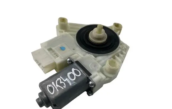 Volkswagen Golf VII Rear door window regulator motor 5Q4959811A