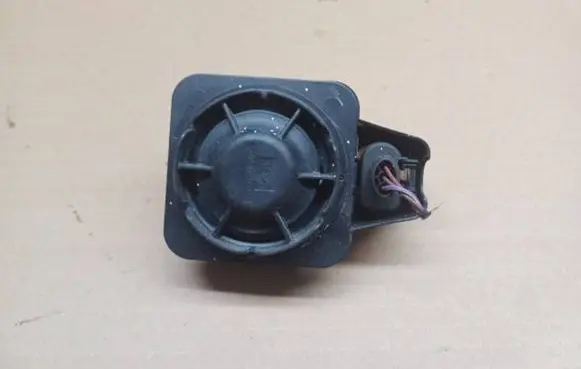 Skoda Fabia Mk3 (NJ) Alarm system siren 5Q0951605 28257494