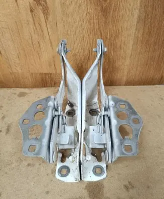 Mercedes-Benz GLC C253 Engine bonnet/hood hinges A2538800128 A2538800228