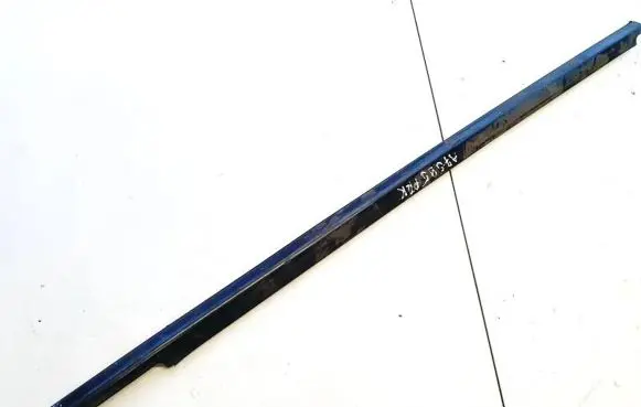 Mini One - Cooper R50 - 53 Front door glass trim molding 