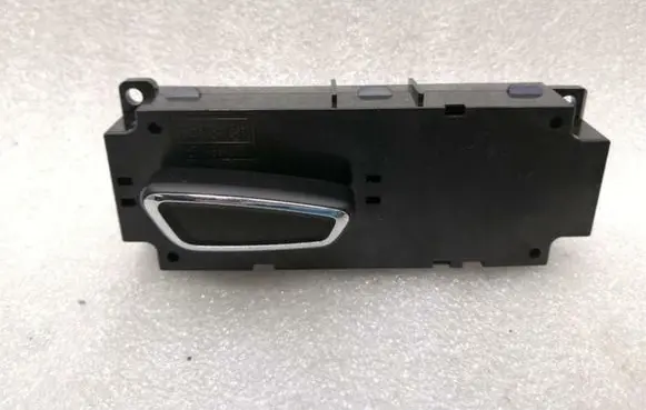 Ford Mustang VI Seat control switch GR3T14B709AA