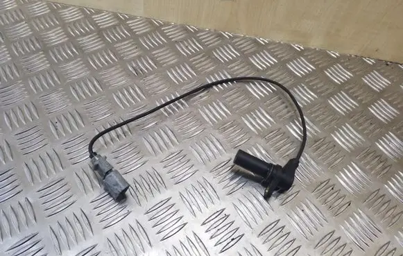 Seat Alhambra (Mk1) Crankshaft position sensor ABE038907319D