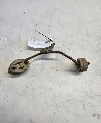 Volvo S70 V70 V70 XC Muffler mount bracket/holder 