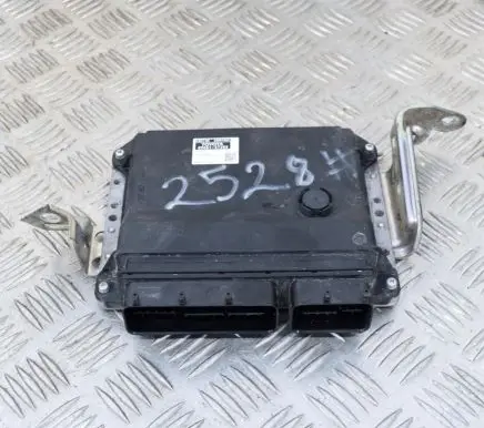 Toyota Prius (XW30) Engine control unit/module 8966147280 2753007394